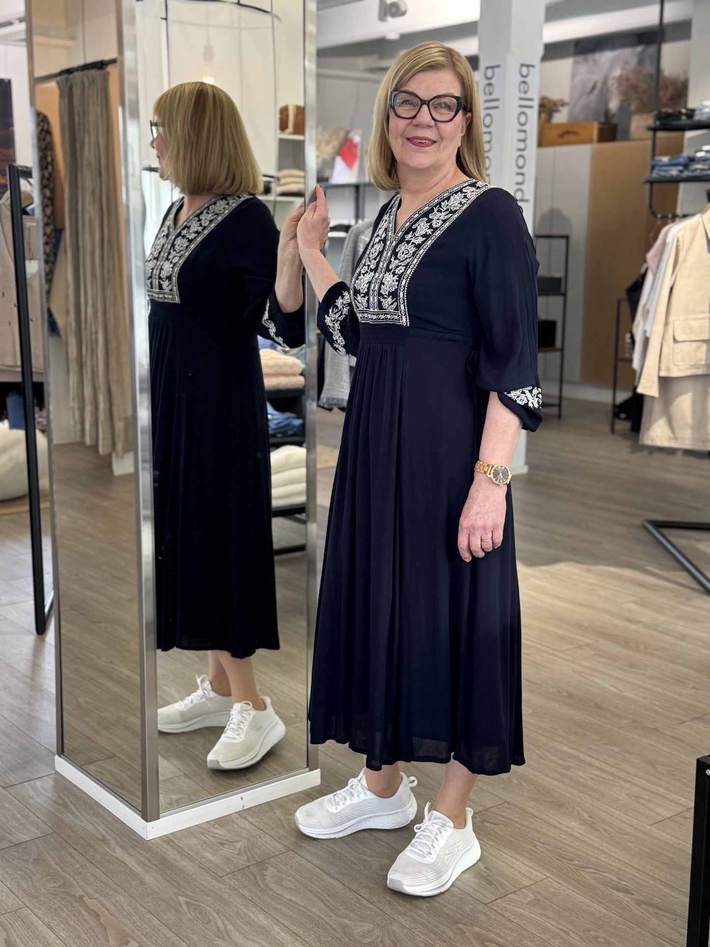 Claire Woman - mekko - tummansininen