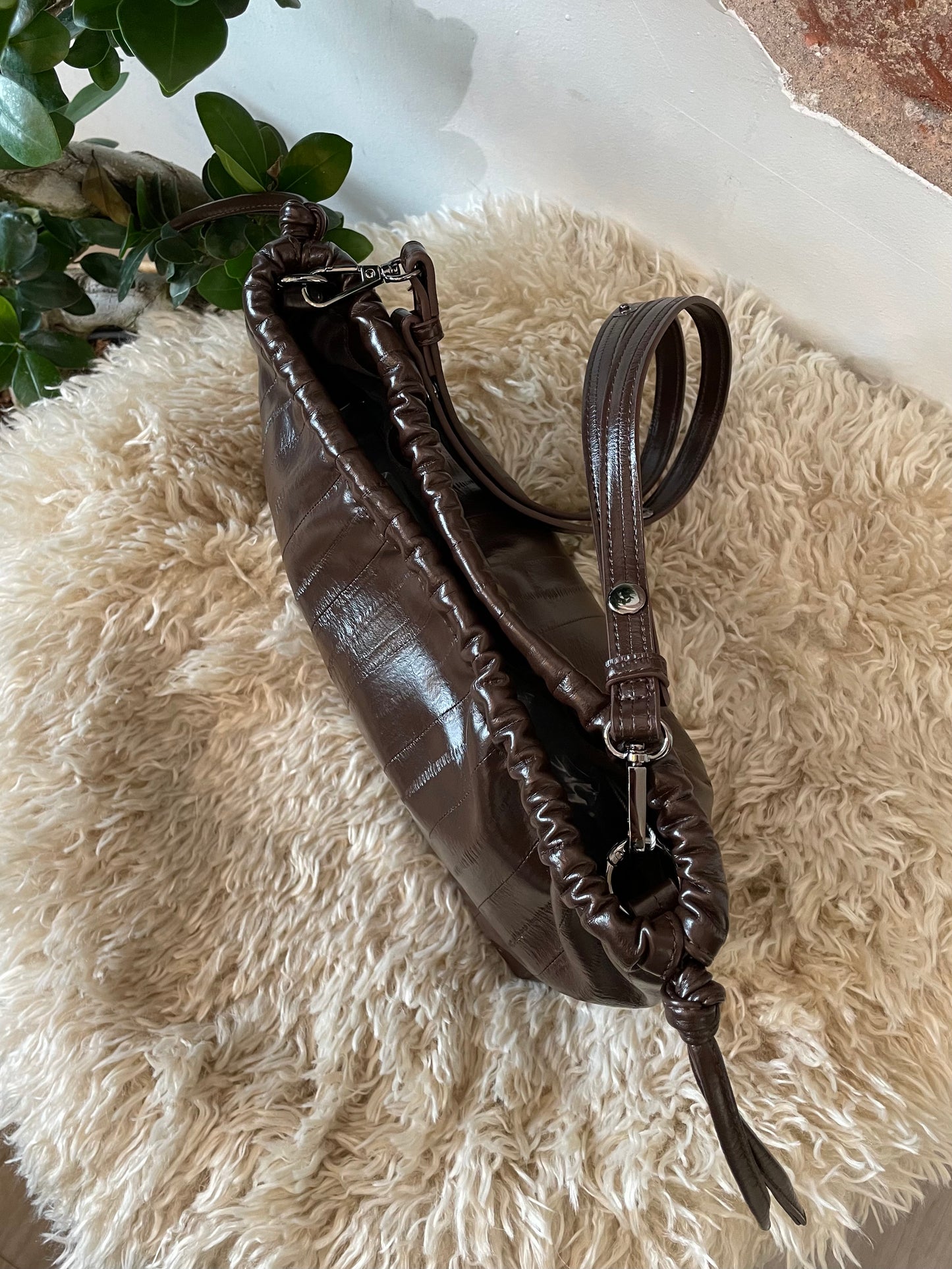 Hvisk - laukku - ruskea