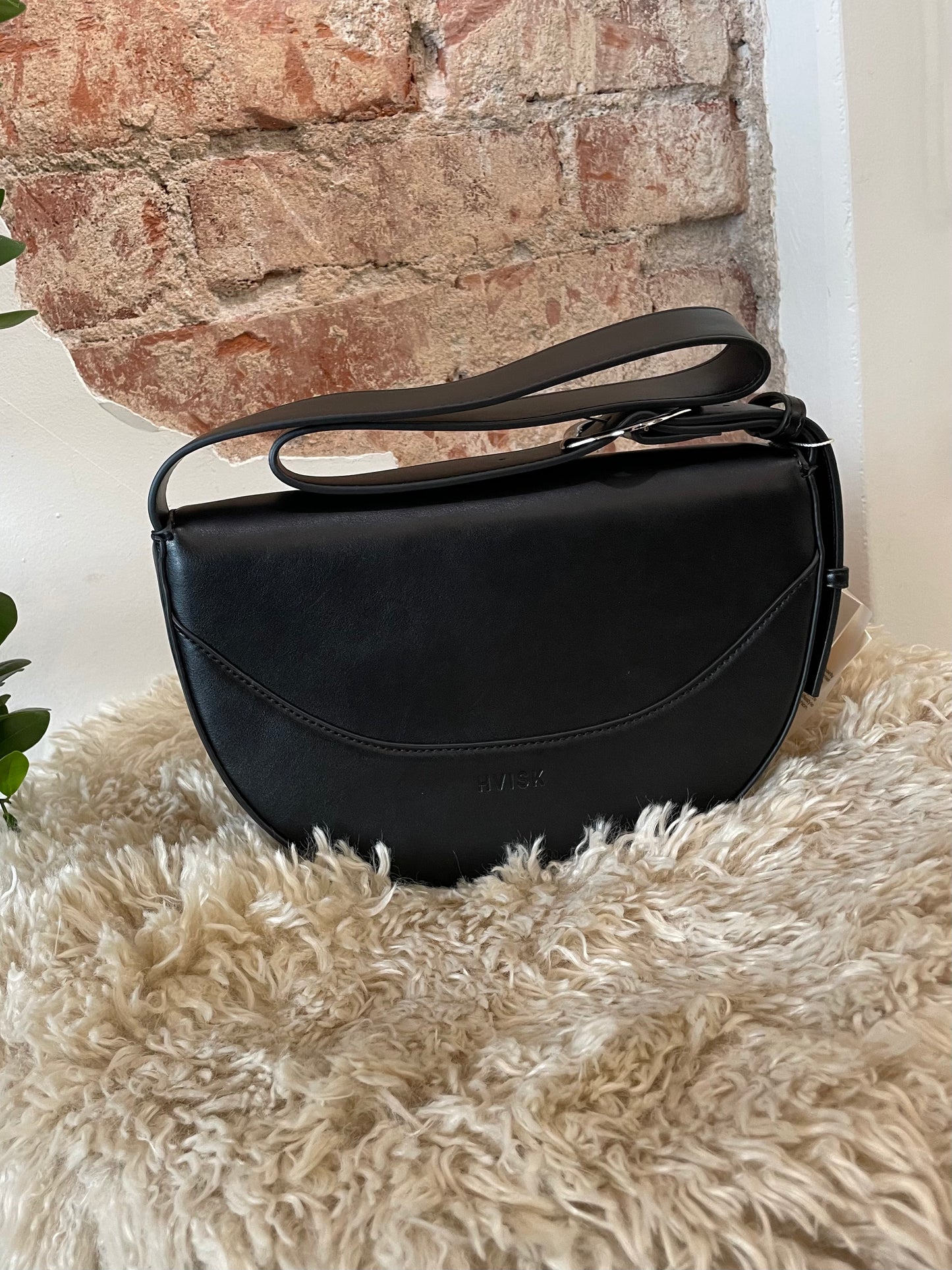 Hvisk - laukku - musta