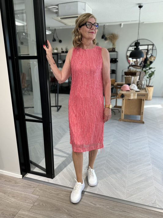 Part Two - mekko - pinkki