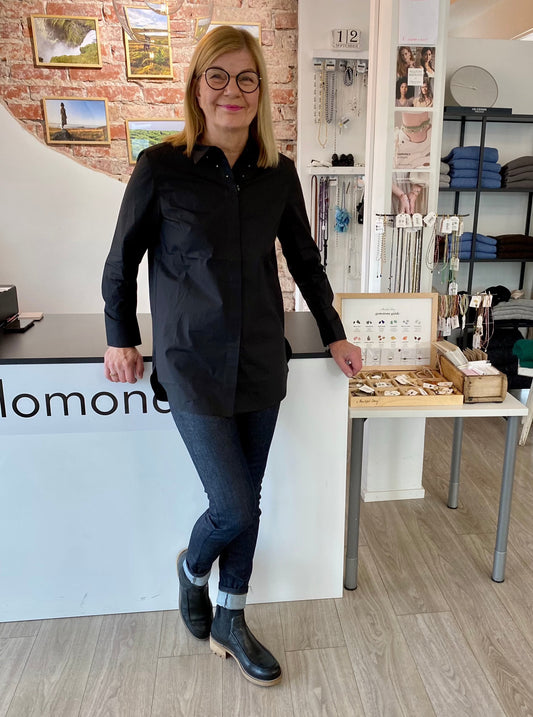 Second Female - paitapusero - musta