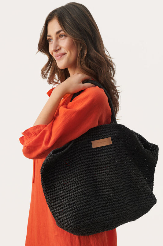 Part Two - laukku - musta