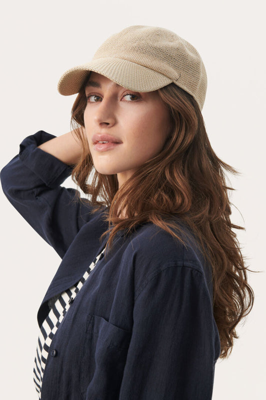 Part Two - lippalakki - beige