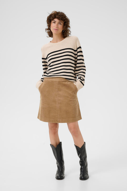 Part Two - hame - ruskea