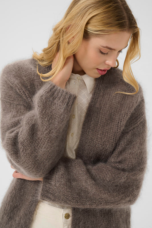 Part Two - neuletakki - ruskea