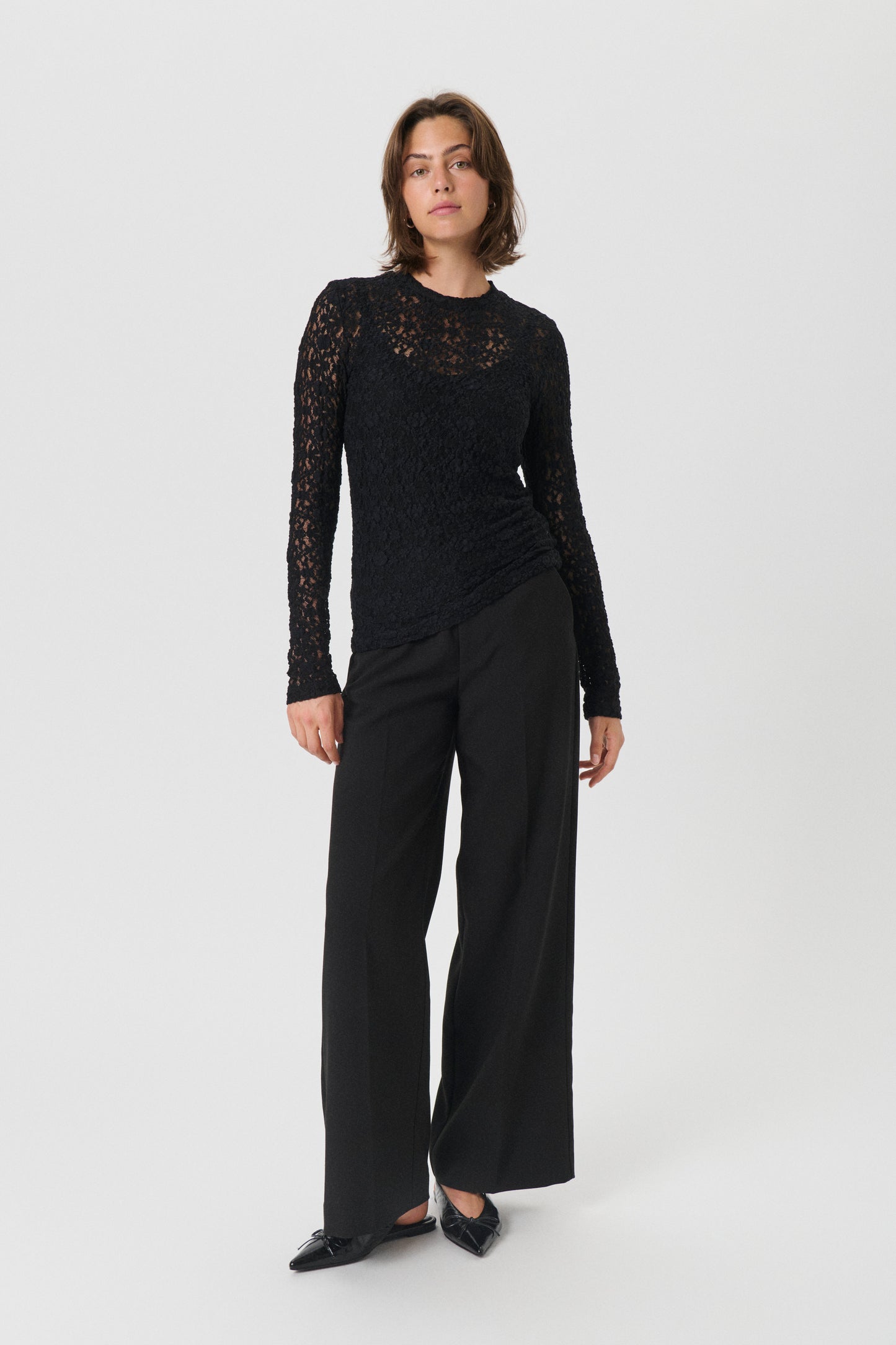 Part Two - pitsipusero - musta