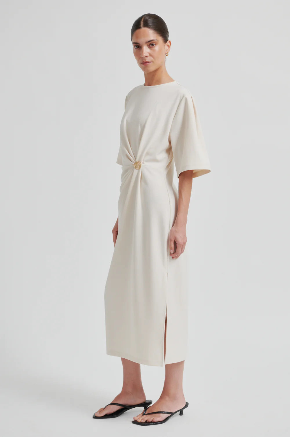 Second Female - mekko - vaalea