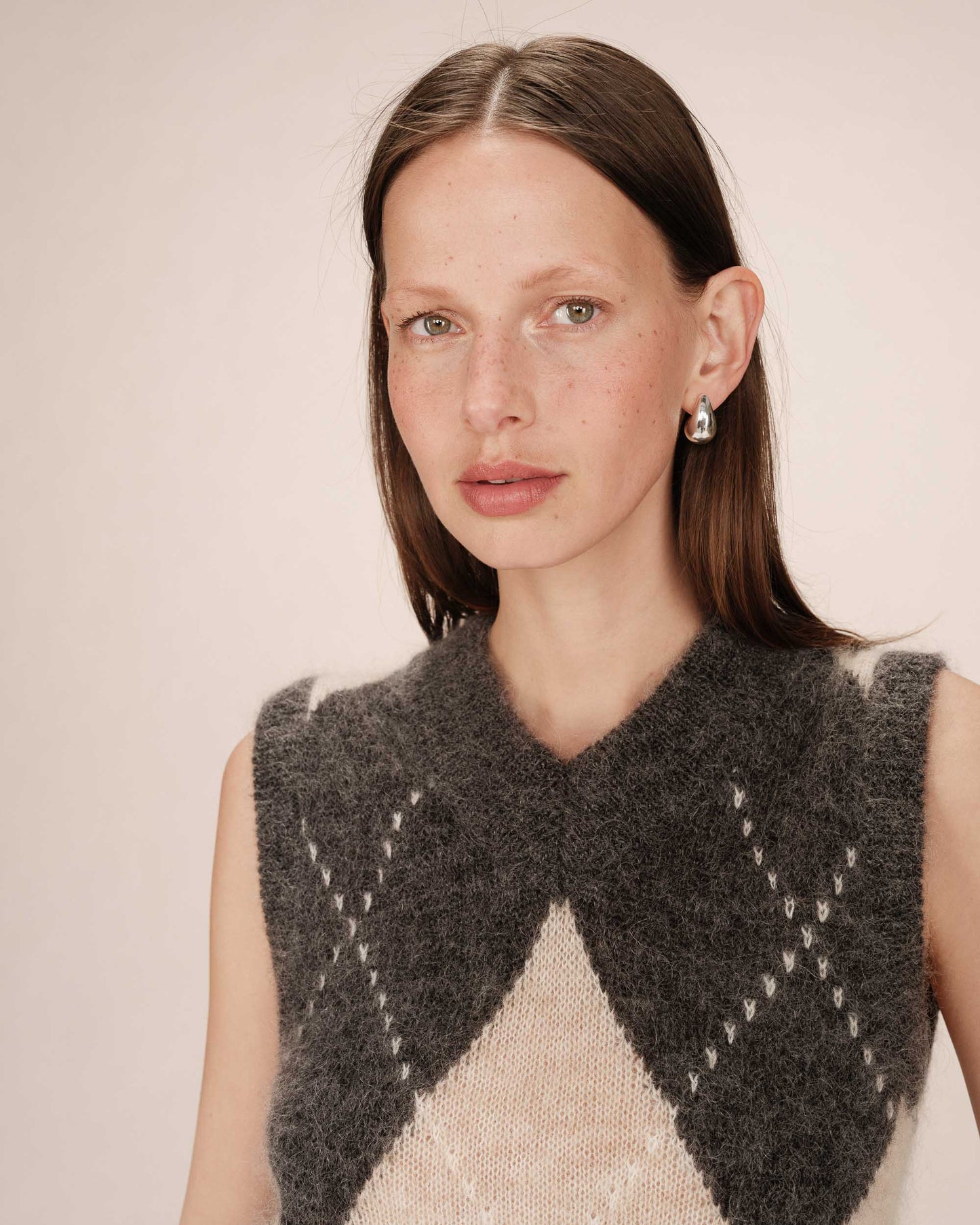 Grace & Mila - neuleliivi - harmaa