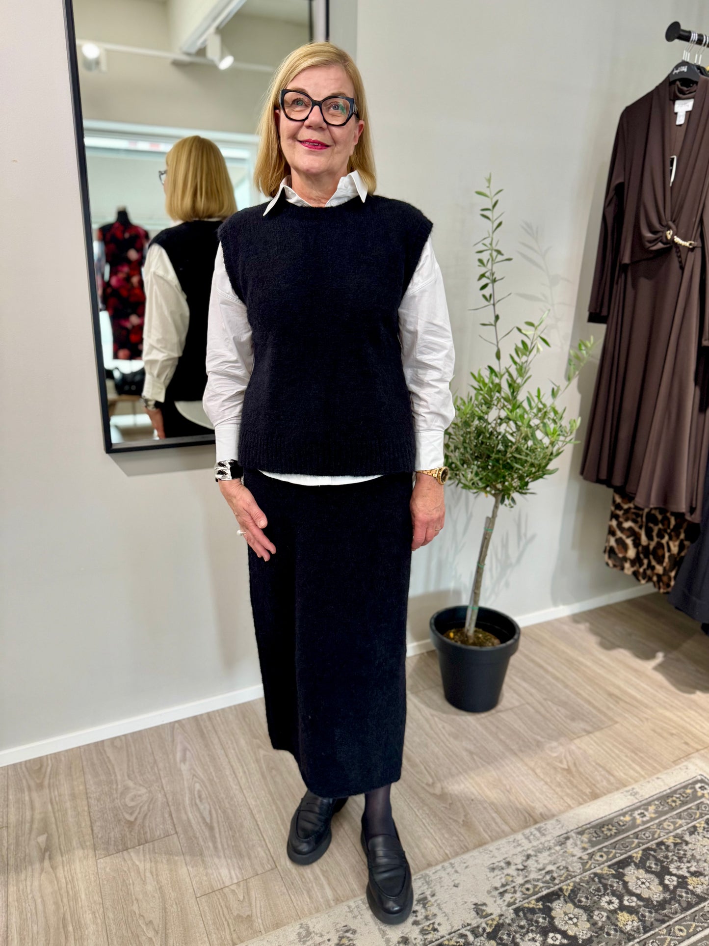 Holebrook - neulehame - musta