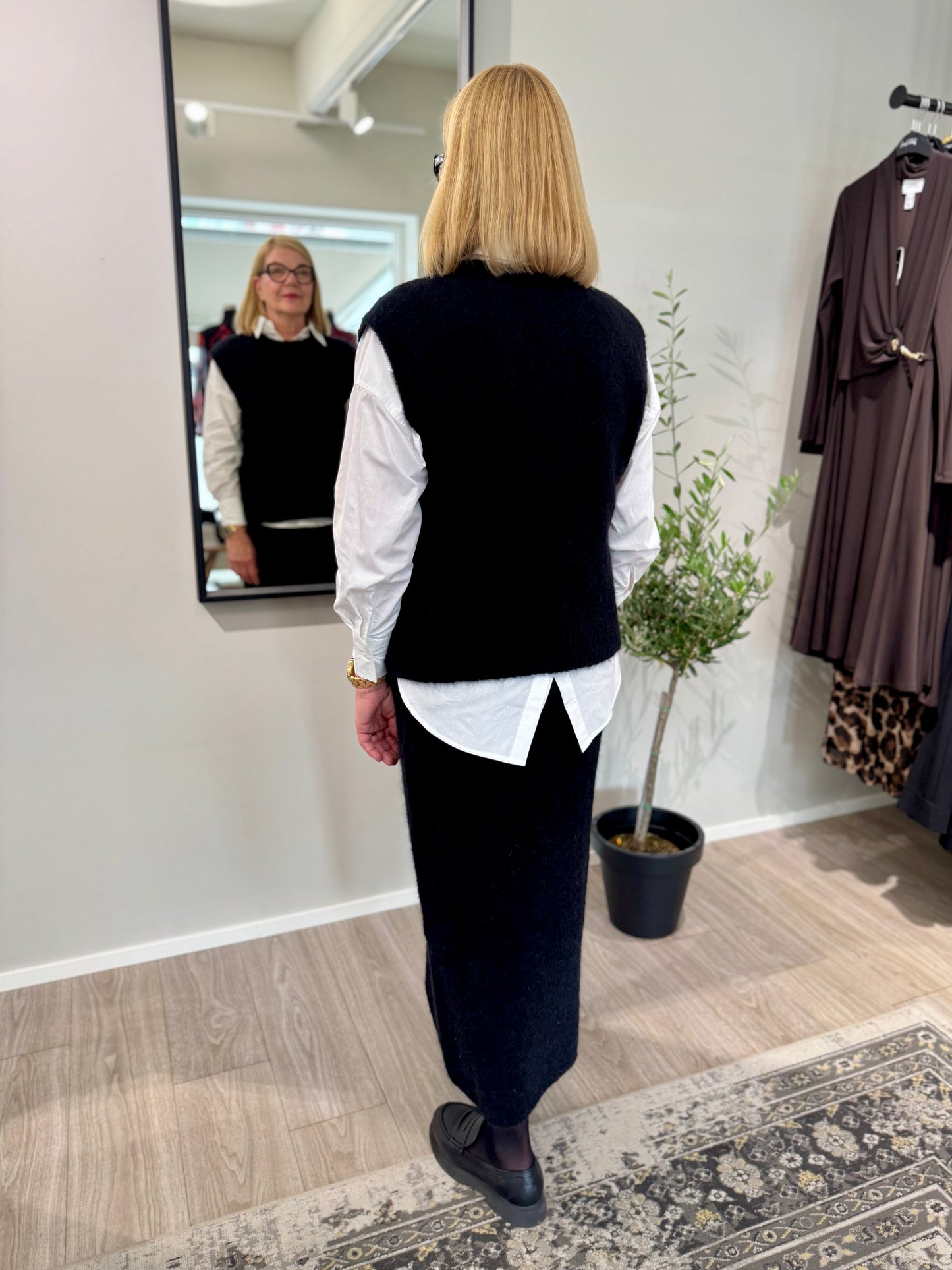 Holebrook - neulehame - musta