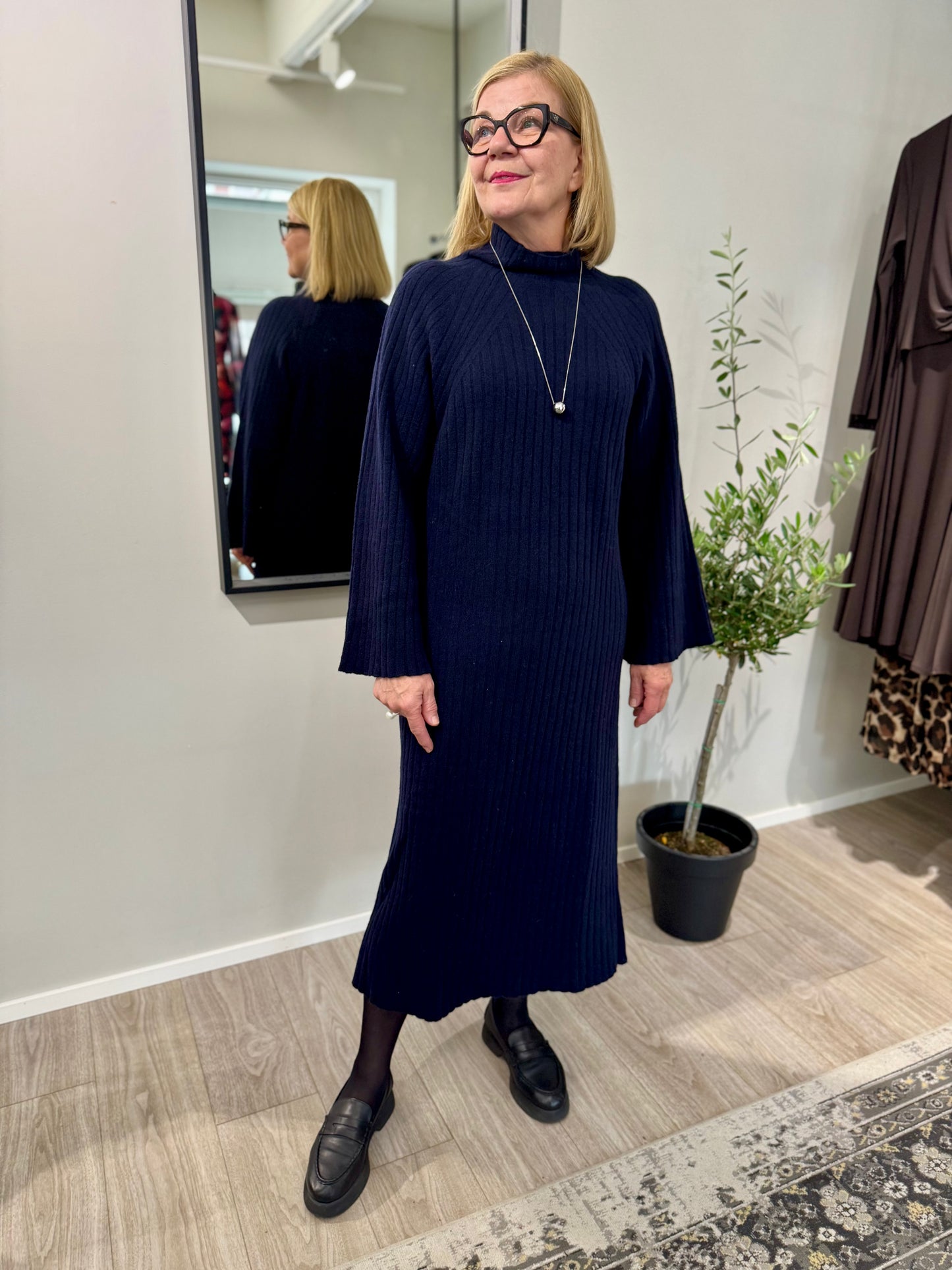 Holebrook - neulemekko - tummansininen