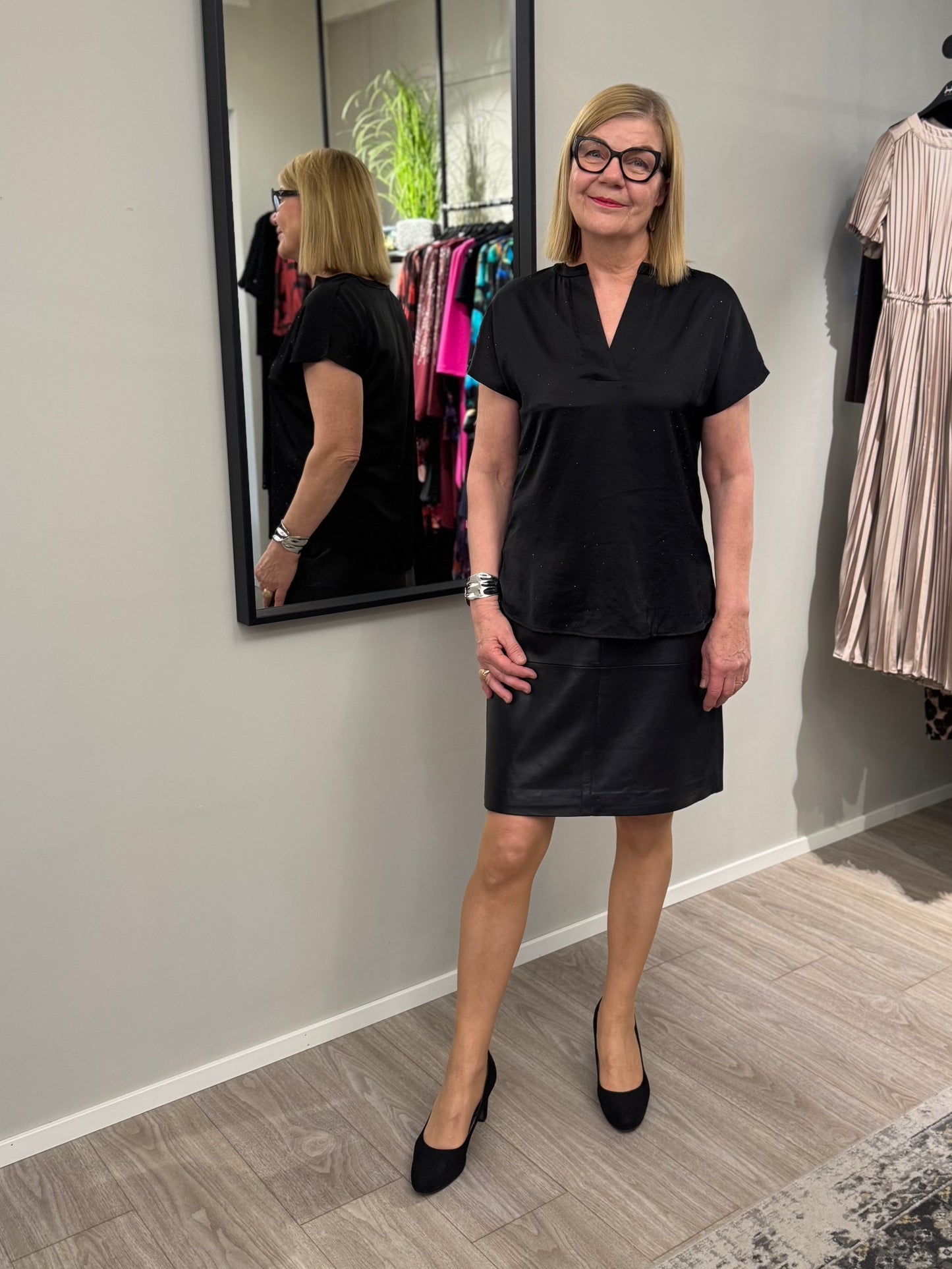 Claire Woman - nahkahame - musta