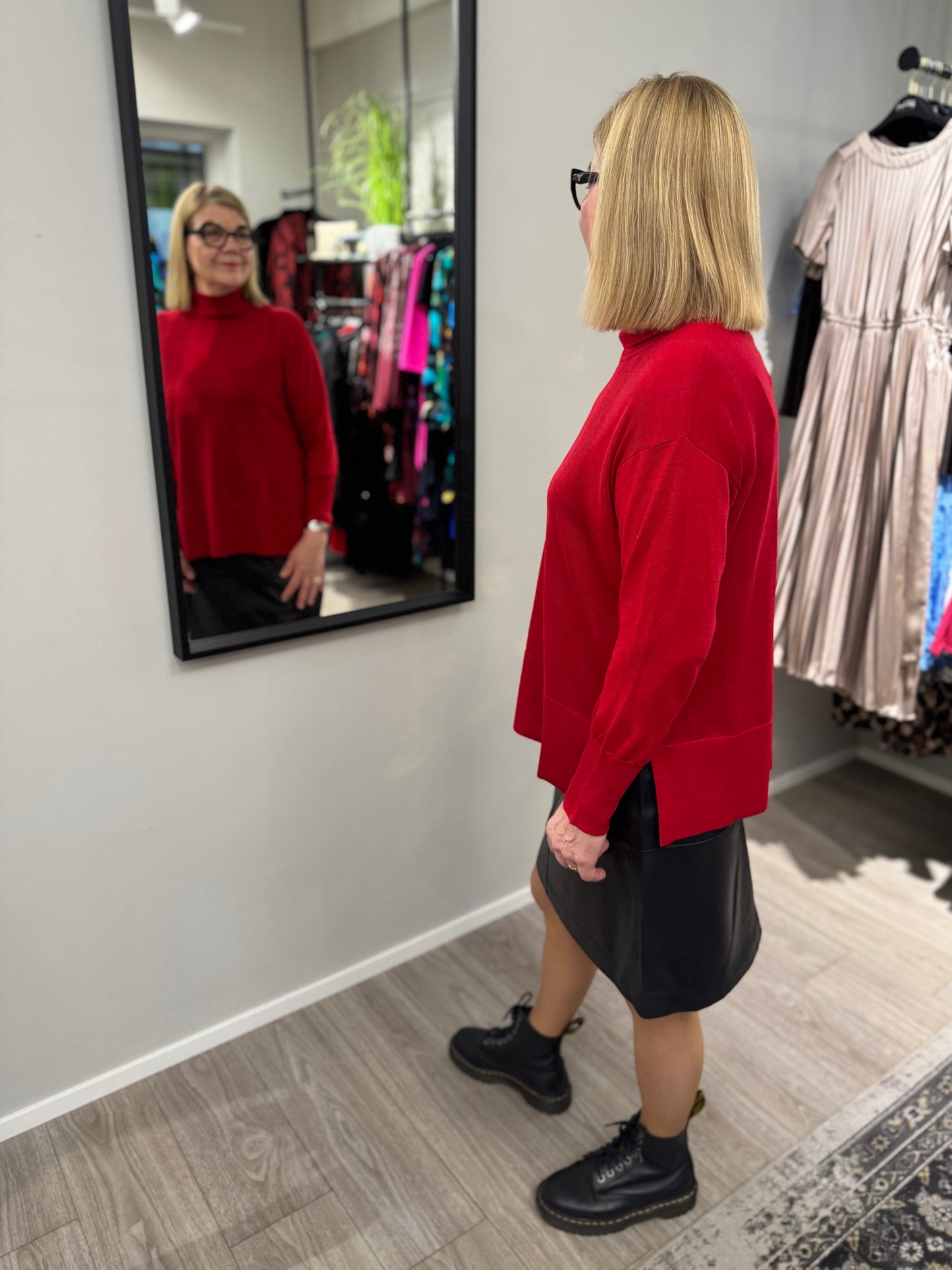 Claire Woman - neulepoolo - punainen