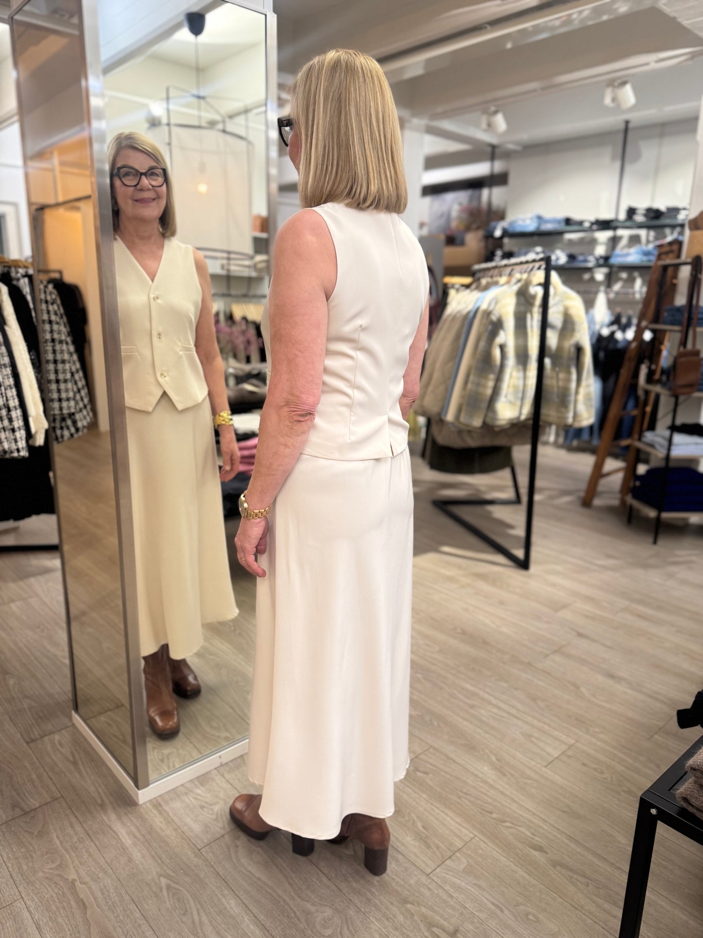 ISay - liivi - luonnonvalkoinen