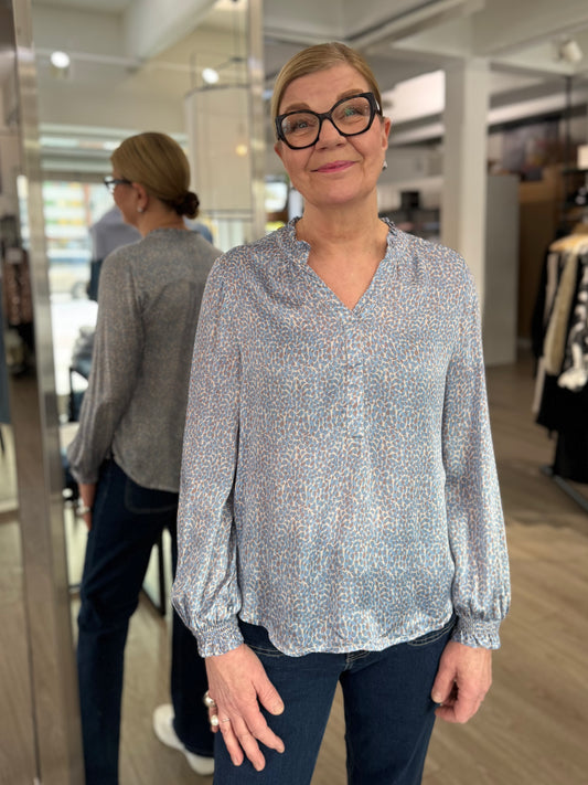 Claire Woman - pusero - vaaleansininen