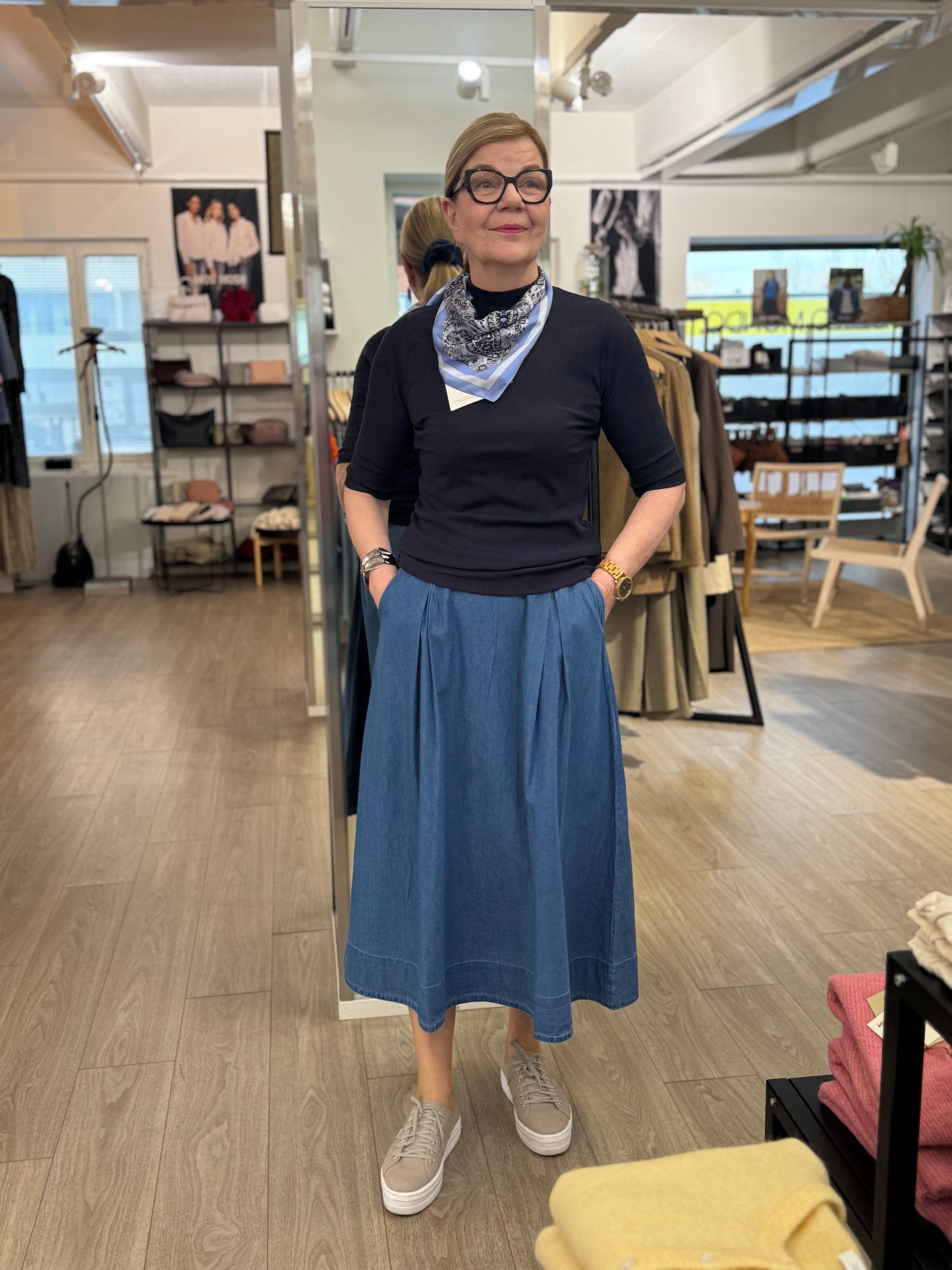 Claire Woman - pusero - tummansininen