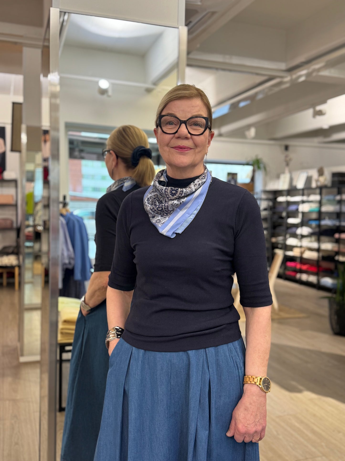 Claire Woman - pusero - tummansininen