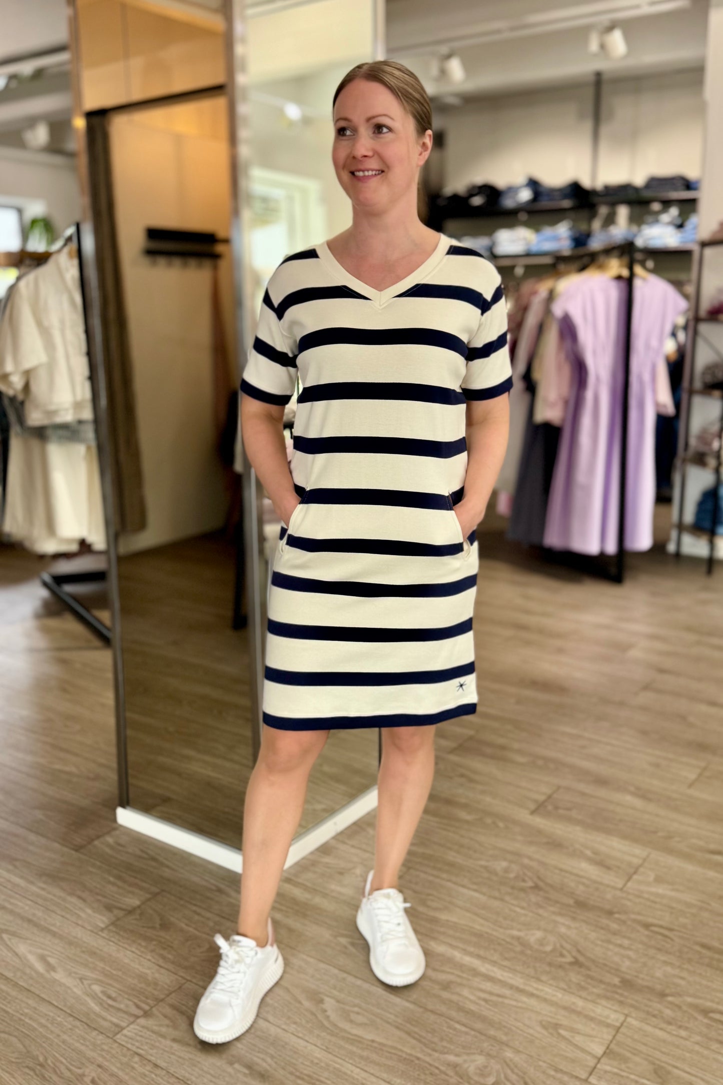 Blue Sportswear - mekko - tummansininen/raita