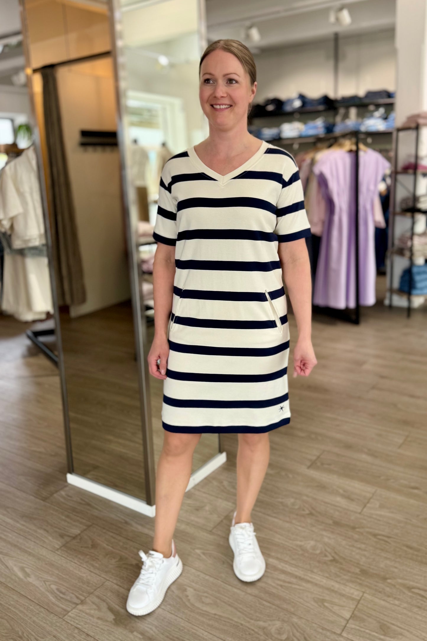Blue Sportswear - mekko - tummansininen/raita