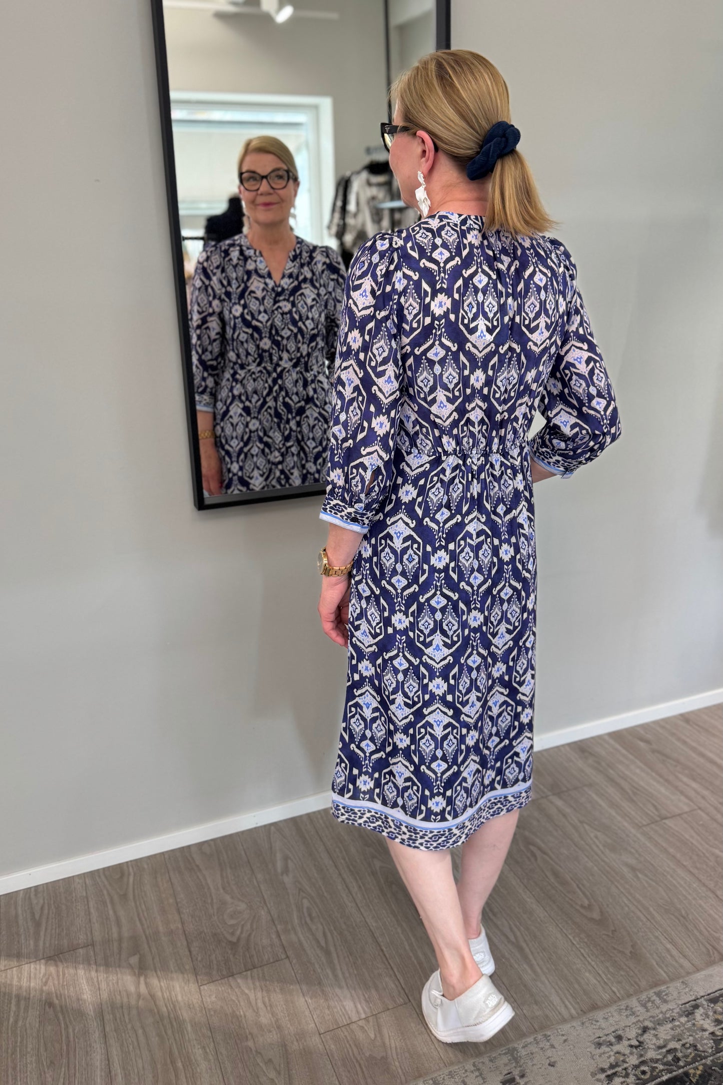 Claire Woman - mekko - tummansininen/kuosi