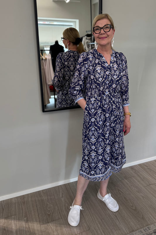 Claire Woman - mekko - tummansininen/kuosi