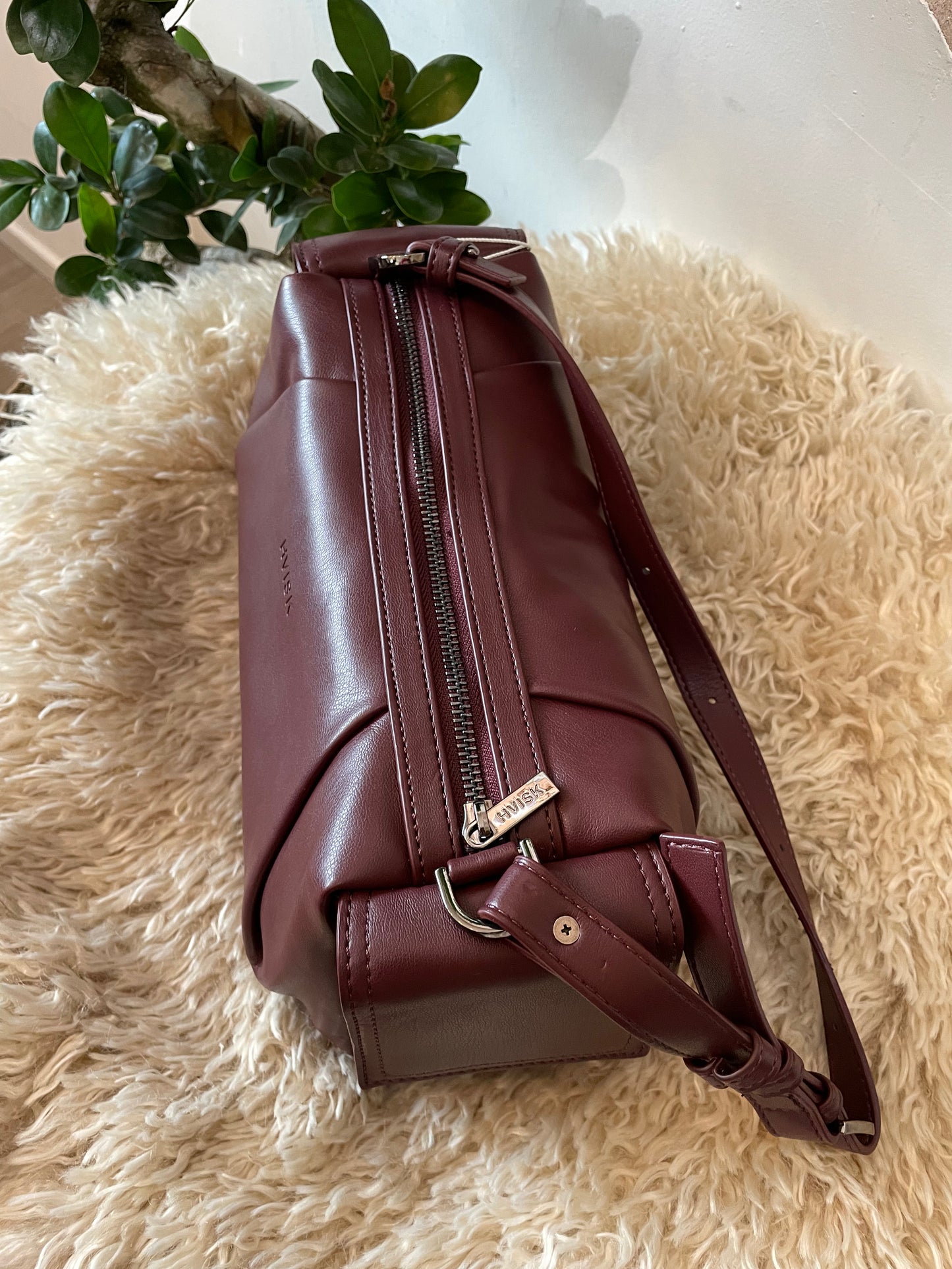 Hvisk - laukku - viininpunainen