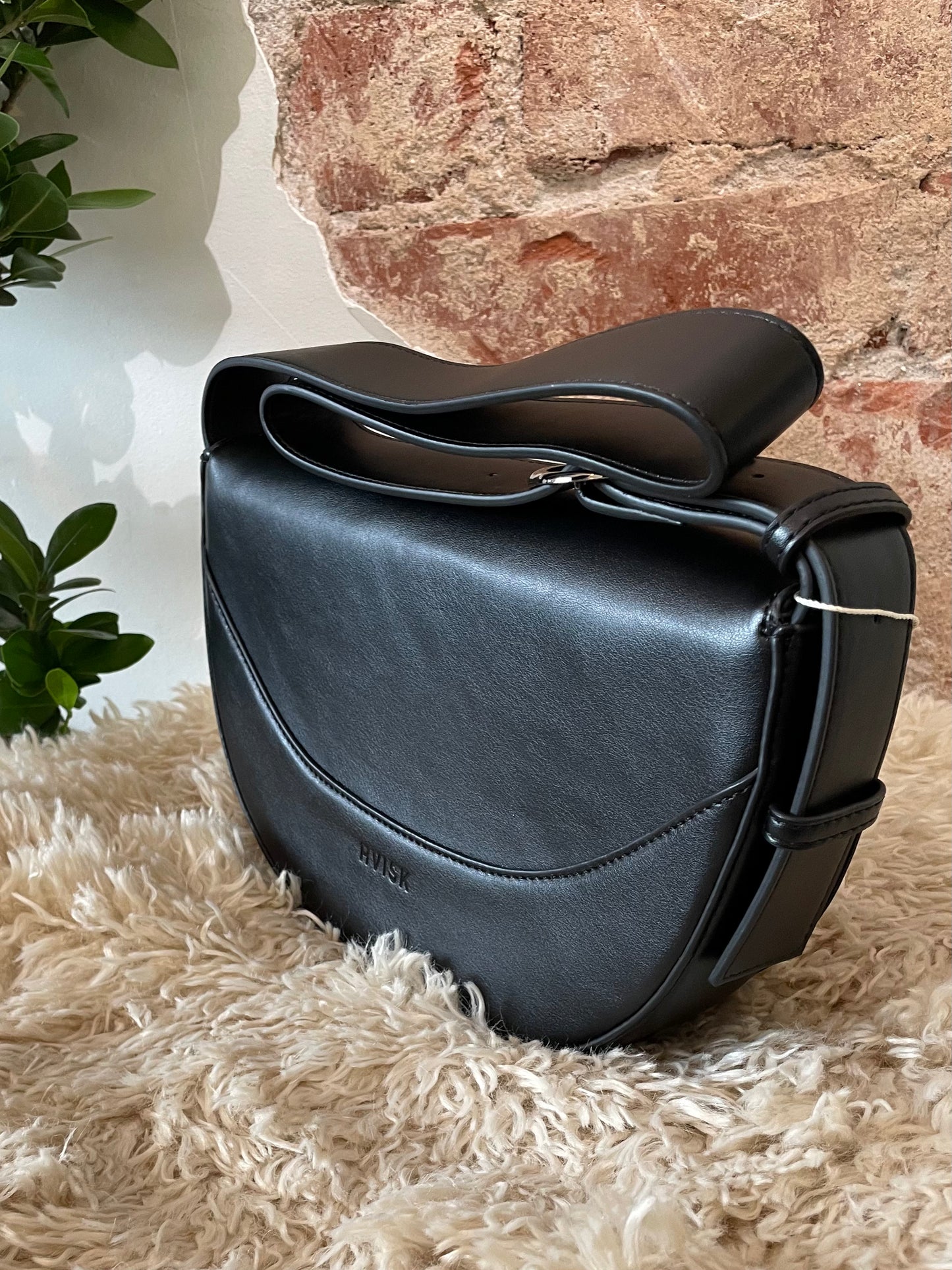 Hvisk - laukku - musta