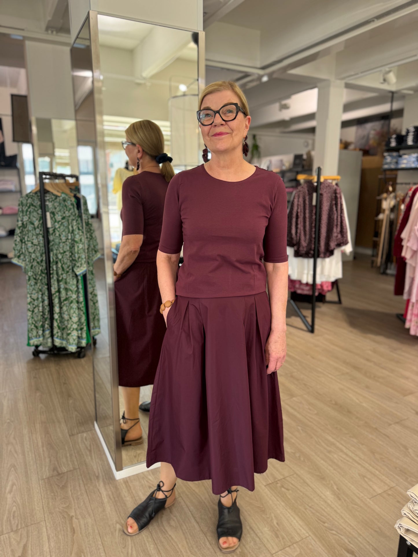 Claire Woman - hame - luumu