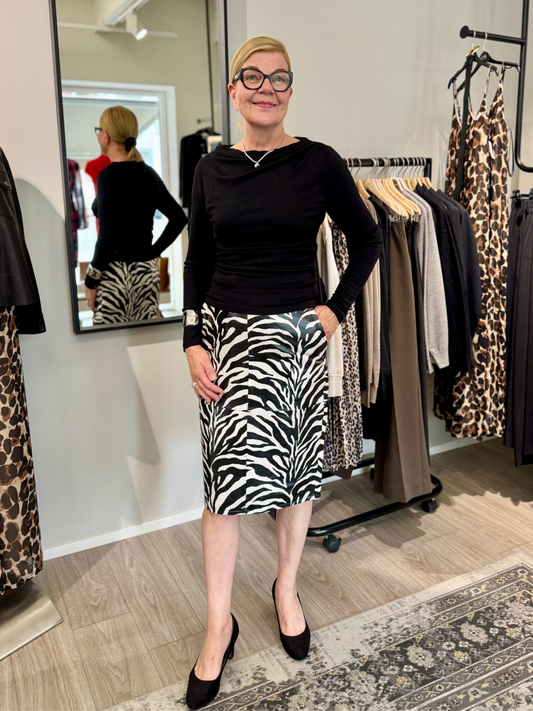 Second Female - hame - seepra