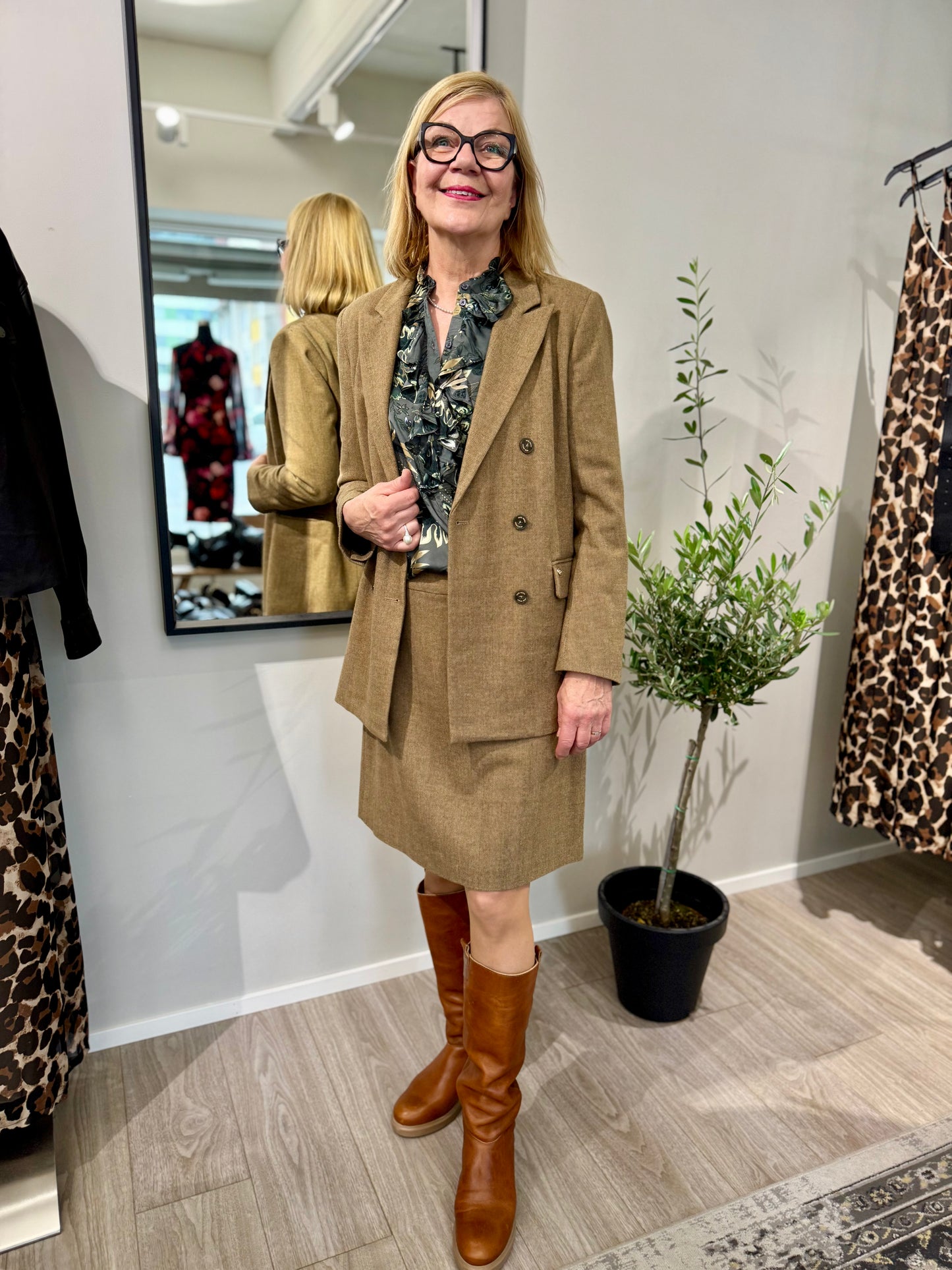 Mos Mosh - bleiseri - kamelinruskea