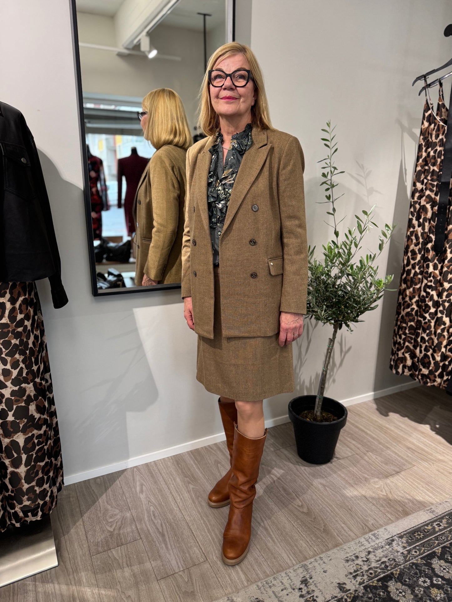 Mos Mosh - bleiseri - kamelinruskea