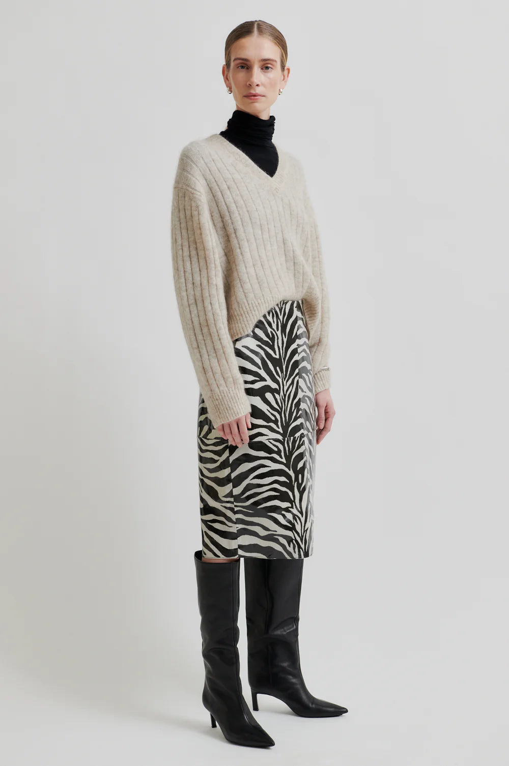 Second Female - hame - seepra