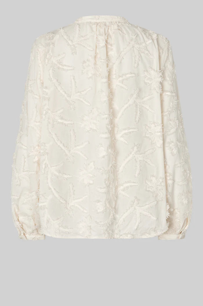 Second Female - paitapusero - kerma